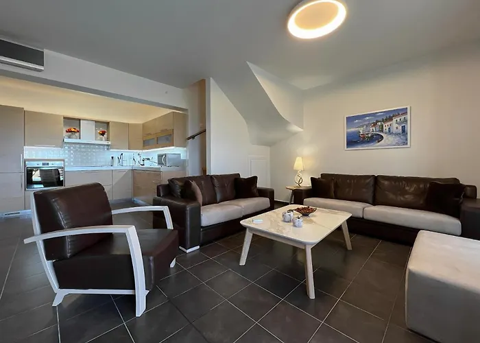 Prázdninový dům Sunrise Luxury Nea Roda